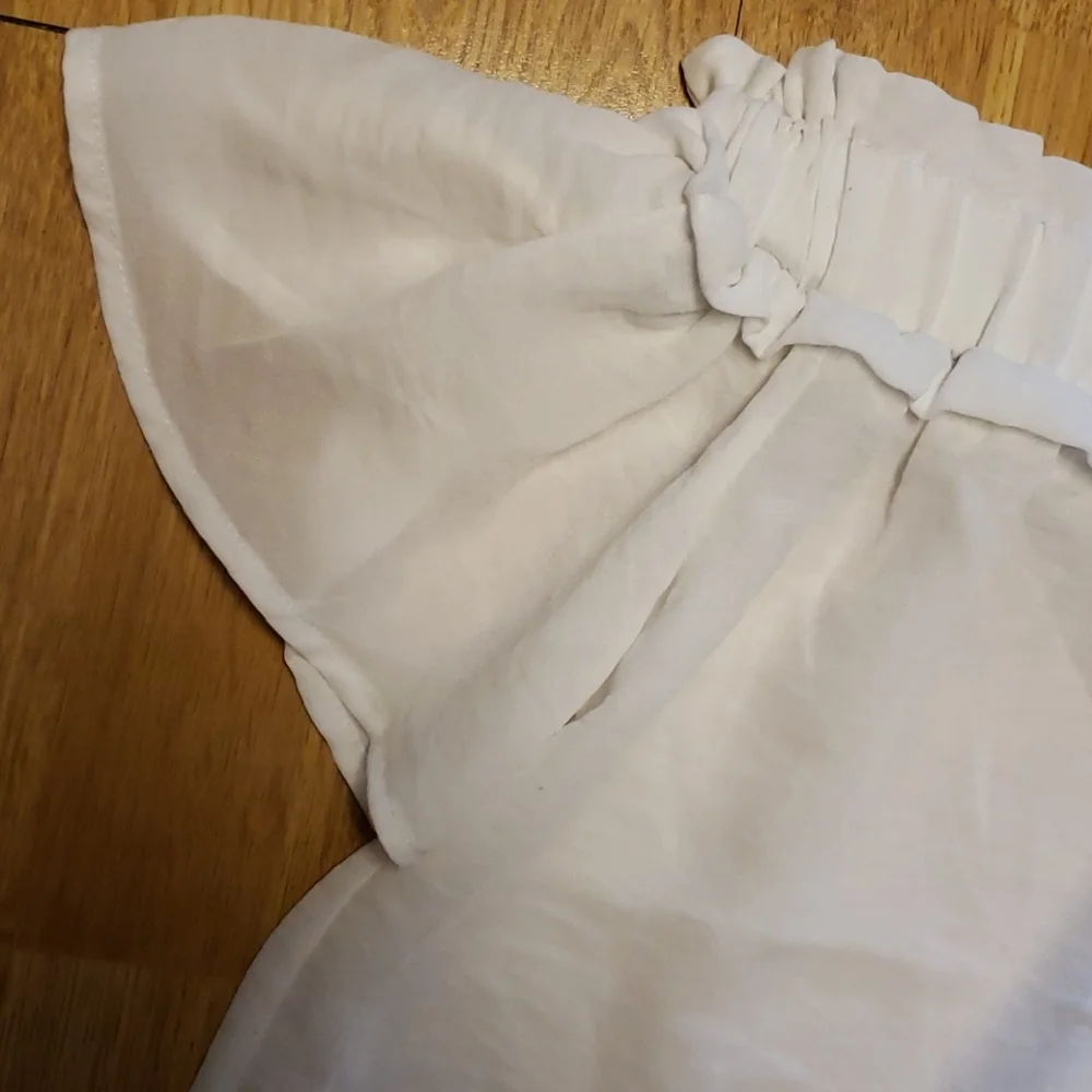 Entro white semi sheer off the shoulder flowy top - Picture 2 of 3